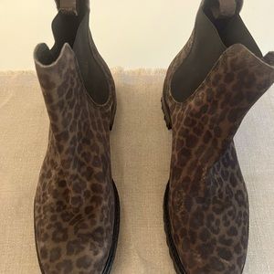 Pedro Garcia leopard boots
